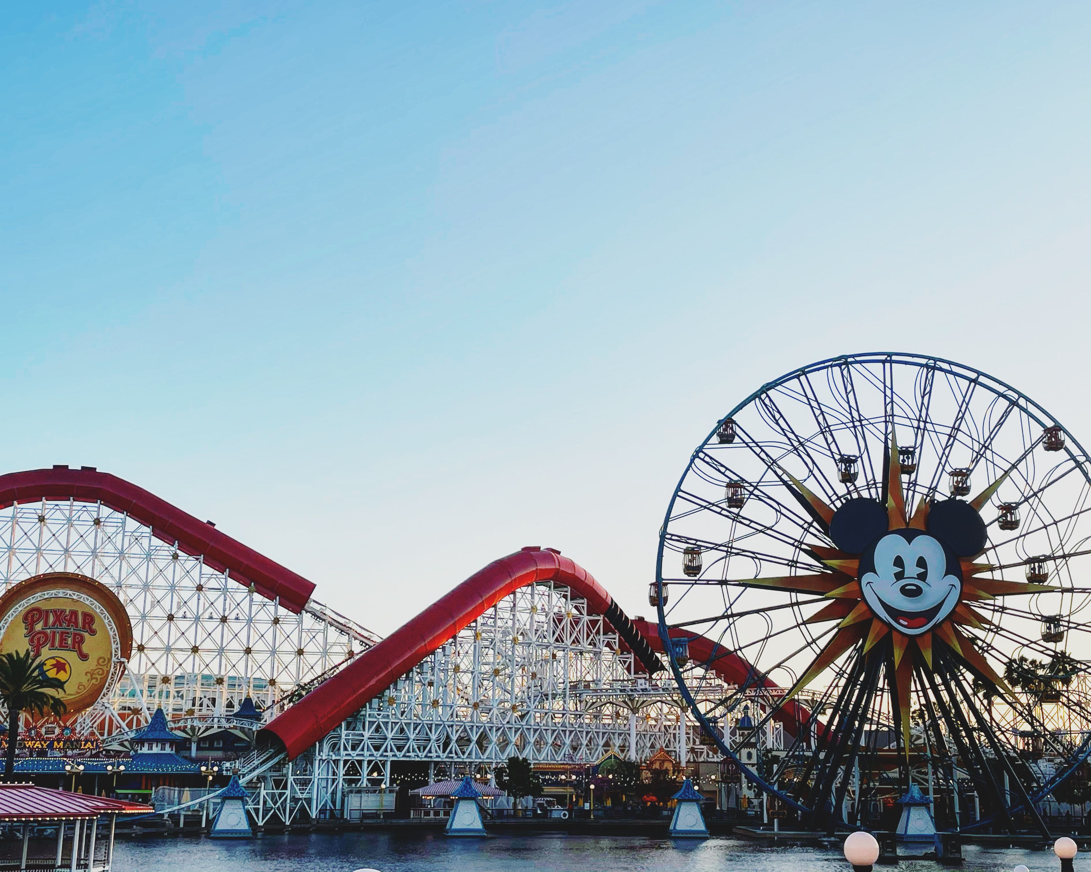 🏰 A Day at Disney California Adventure: A Guide for an Unhurried Day with a Baby and Toddler 👶👧